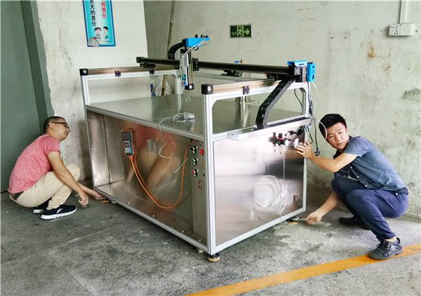 點膠機,東莞商標禮品點膠機廠家