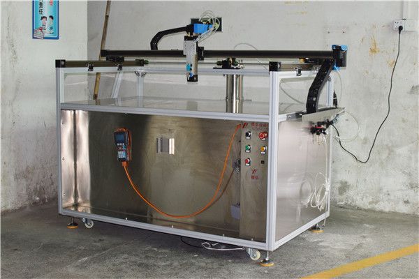 點膠機,東莞服裝商標點膠機廠家