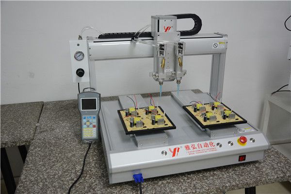 點(diǎn)膠機(jī),東莞自動(dòng)點(diǎn)膠機(jī)生產(chǎn)廠家