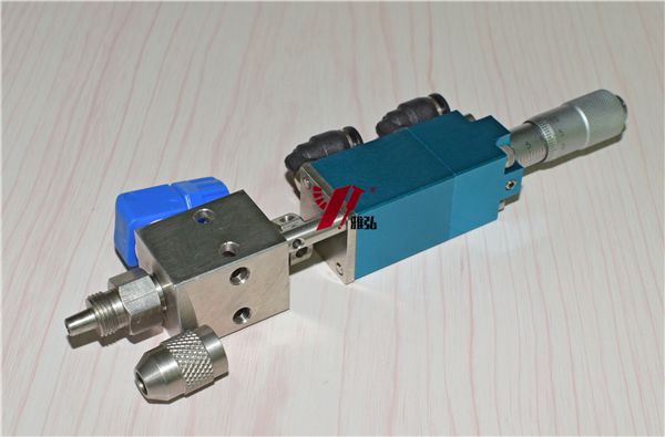 <b>新款頂針式點膠閥介紹：價位不小氣,品質(zhì)上檔次</b>