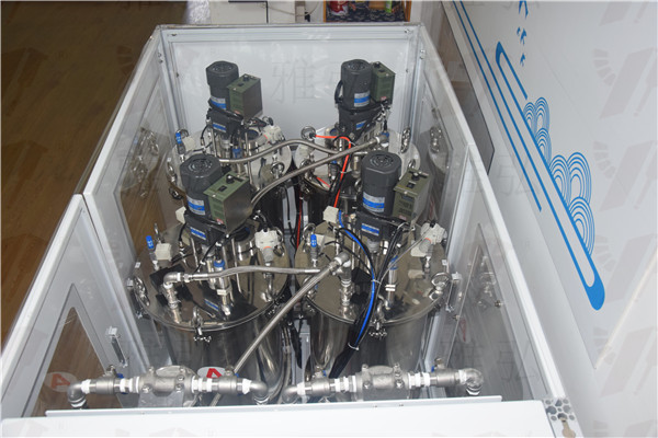 自動(dòng)噴膠機(jī)桶細(xì)節(jié)